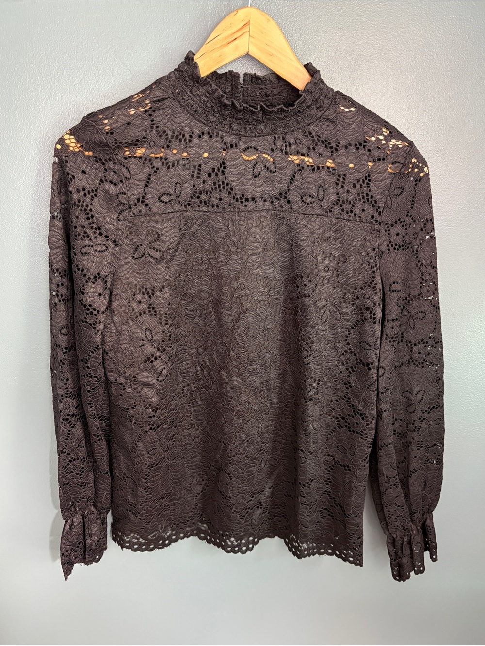 Adrianna Papell NWT Women’s Black Floral Lace Ruched High Neck Top Size L